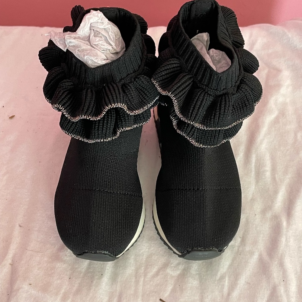 Black ruffle sock trainer